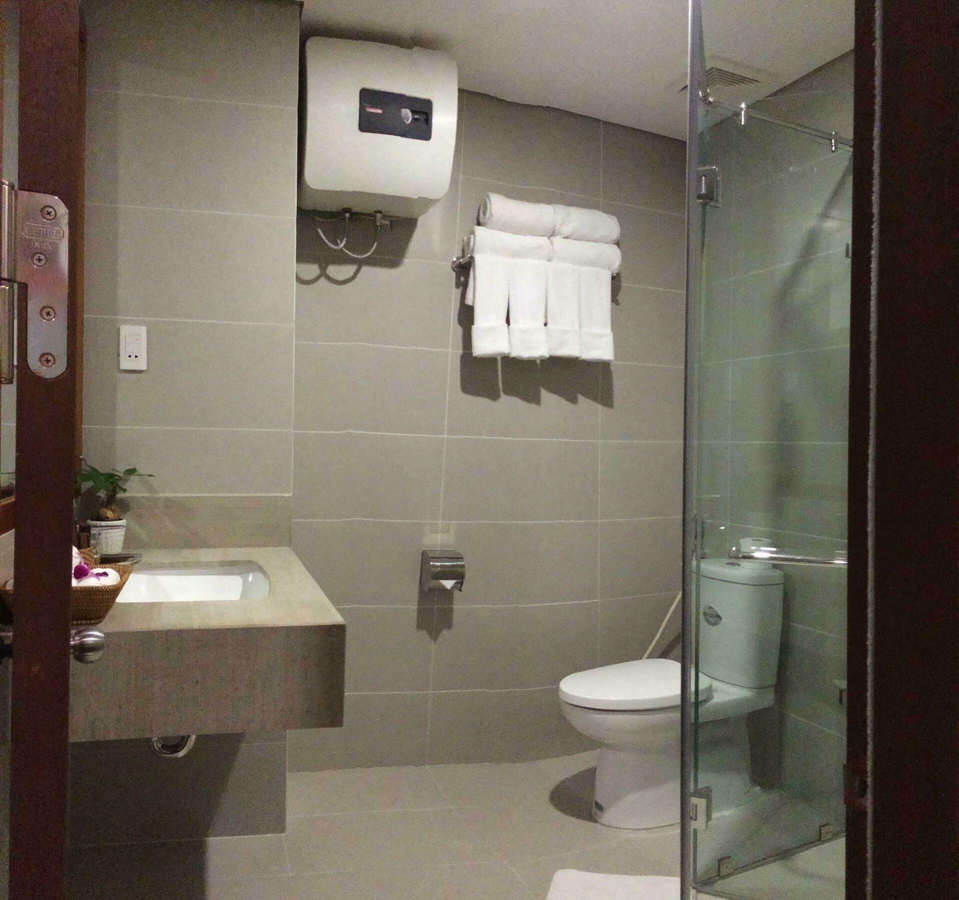 דה נאנג Ocean Flower Hotel מראה חיצוני תמונה