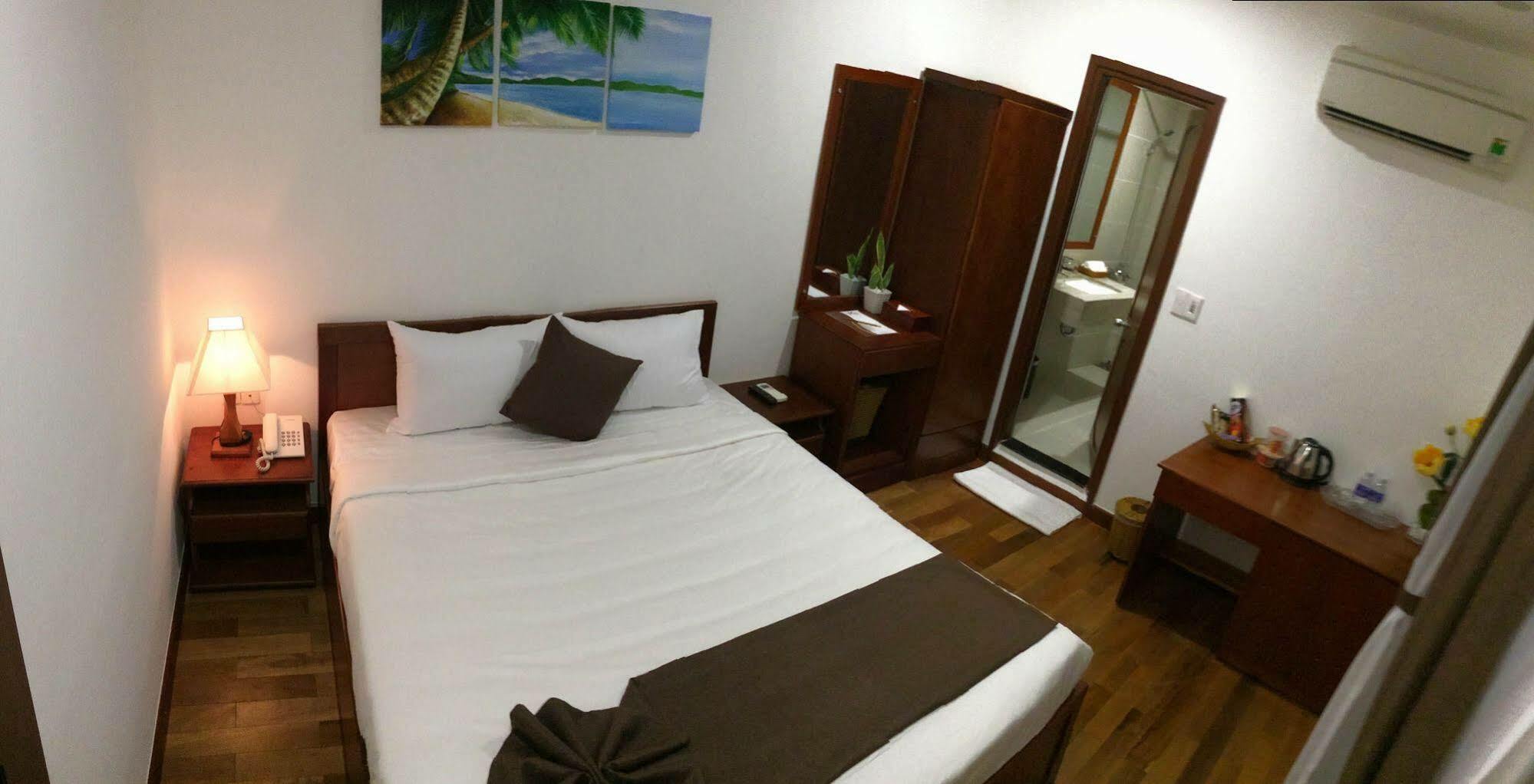 דה נאנג Ocean Flower Hotel מראה חיצוני תמונה
